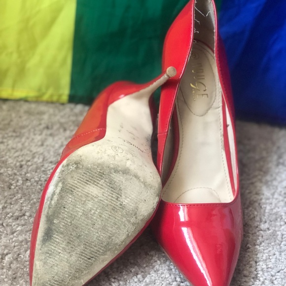 Basic red heels - Picture 6 of 6